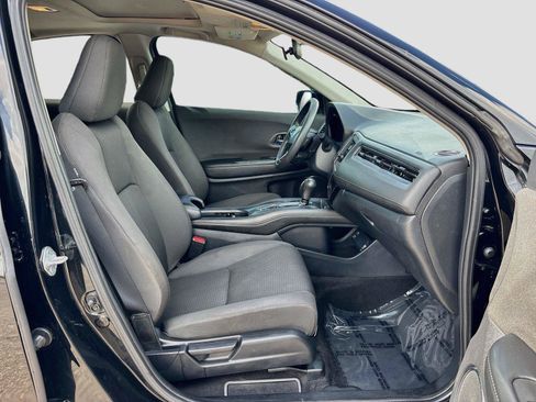 Used 2022 Honda HR-V EX image 27