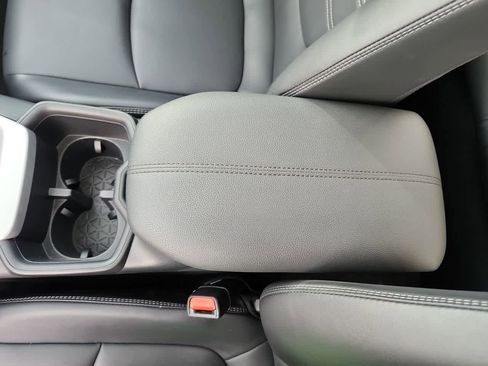 Used 2024 Toyota RAV4 XLE Premium image 20