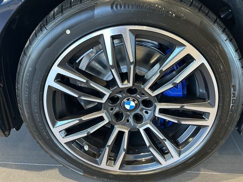 New 2026 BMW 530i xDrive w/ M Sport Package AWD/4WD image 12