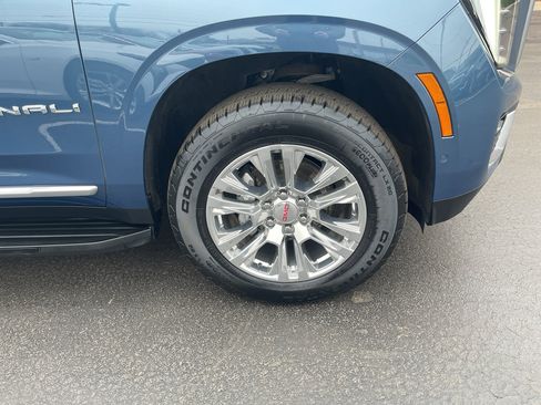 Used 2025 GMC Yukon XL Denali w/ LPO, Floor Liner Package image 6