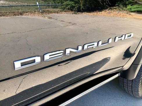 Used 2023 GMC Sierra 3500 Denali w/ Denali Ultimate Package image 28