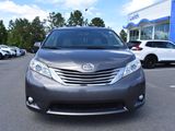 Used 2017 Toyota Sienna L image 4