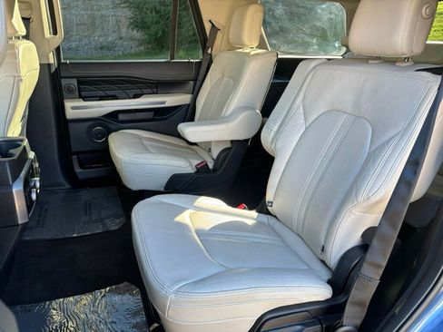 Used 2019 Ford Expedition Platinum AWD/4WD image 17