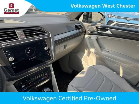 Used 2023 Volkswagen Tiguan SEL R-Line AWD/4WD image 11