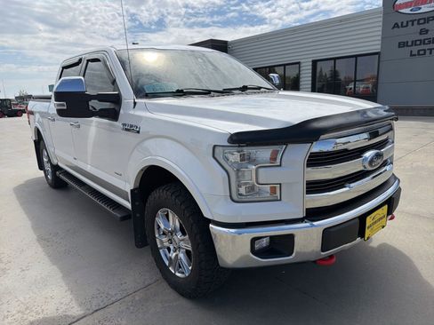 Used 2015 Ford F150 Lariat w/ Equipment Group 502A Luxury AWD/4WD image 2