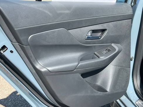 New 2026 Nissan Sentra SR w/ Floor Mat Package FWD image 34