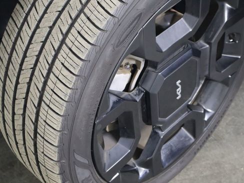 Used 2024 Kia Sorento SX Prestige w/ Olive Brown Leather Package image 41