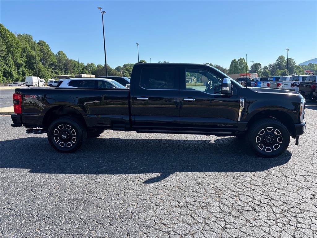 Used 2024 Ford F250 Platinum AWD/4WD image 9