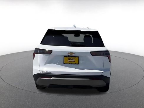 Used 2025 Chevrolet Equinox LT FWD image 12