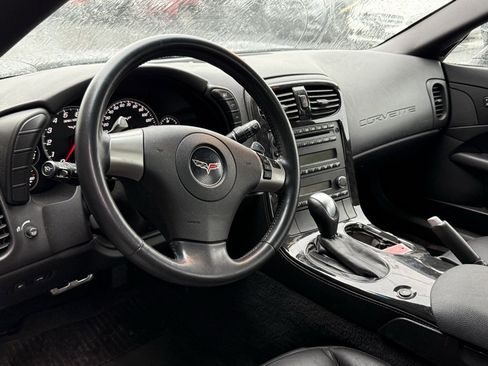 Used 2011 Chevrolet Corvette Coupe w/ 1LT image 2