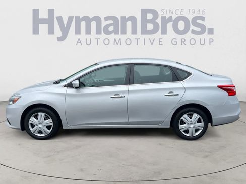 Used 2018 Nissan Sentra S FWD image 7
