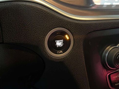 Used 2020 Dodge Charger Scat Pack image 41