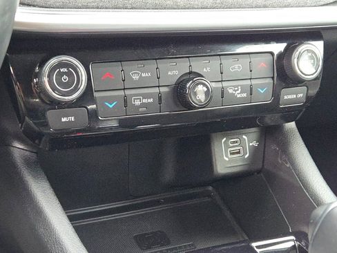 Used 2022 Jeep Compass Latitude w/ Convenience Group image 26