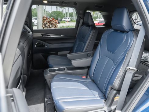 Certified 2026 INFINITI QX60 Sport w/ Dark Cargo Package AWD/4WD image 31