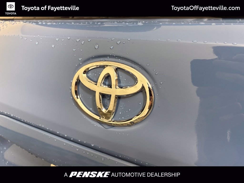 Used 2026 Toyota Corolla Cross LE FWD image 14