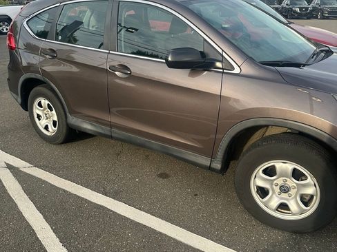 Used 2015 Honda CR-V LX image 5