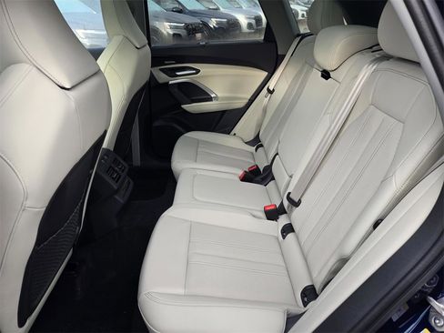 New 2025 Audi Q5 Premium Plus image 10