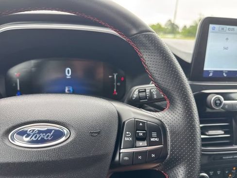 Used 2025 Ford Escape ST-Line AWD/4WD image 12