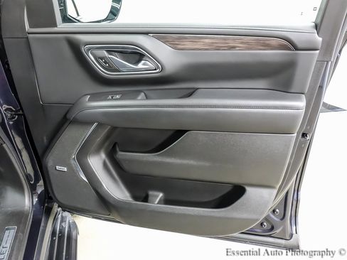 Used 2022 Chevrolet Tahoe LT w/ LT Signature Package image 29