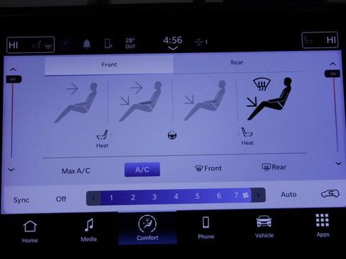 Used 2024 Chrysler Pacifica Touring-L image 37