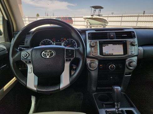 Used 2016 Toyota 4Runner SR5 Premium RWD image 11