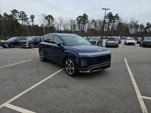 New 2026 Hyundai Ioniq 9 Calligraphy image 12