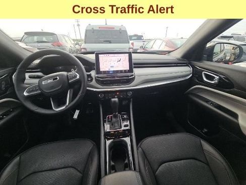 Used 2023 Jeep Compass Limited w/ Elite Group AWD/4WD image 11