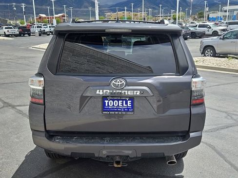 Used 2019 Toyota 4Runner SR5 Premium w/ Wilderness Package AWD/4WD image 5