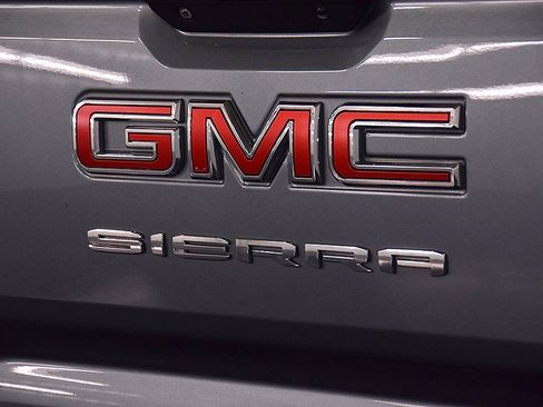 Used 2021 GMC Sierra 1500 Elevation w/ Preferred Package image 14