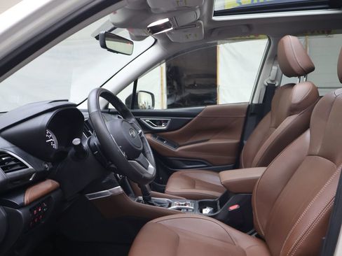 Used 2020 Subaru Forester Touring AWD/4WD image 16