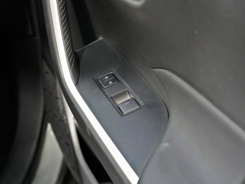 Used 2024 Toyota RAV4 XLE image 28