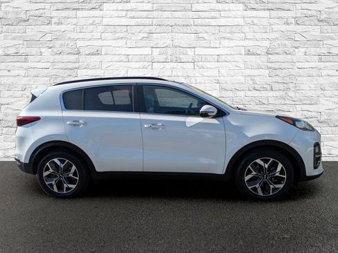 Used 2020 Kia Sportage EX w/ EX Technology Package FWD image 6