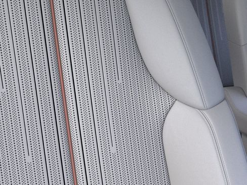New 2027 Cadillac Vistiq Luxury w/ LPO, Floor Liner Package AWD/4WD image 21