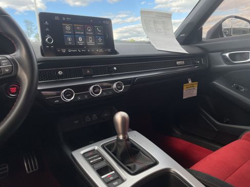 Used 2023 Honda Civic Type R image 22