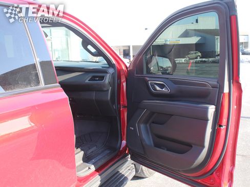 Certified 2024 Chevrolet Suburban RST w/ Luxury Package image 29