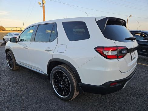 Used 2023 Honda Pilot EX-L image 4