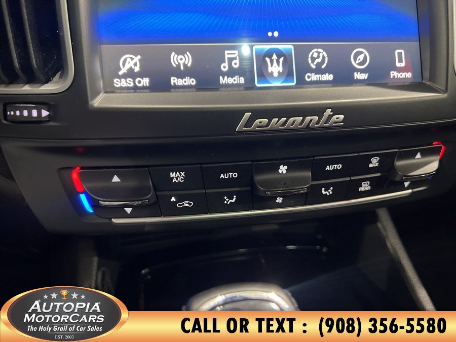 Used 2020 Maserati Levante S AWD/4WD image 39