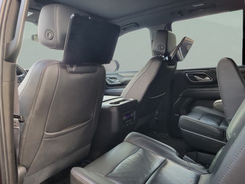 Used 2021 Chevrolet Tahoe Z71 w/ Rear Media and Nav Package AWD/4WD image 5
