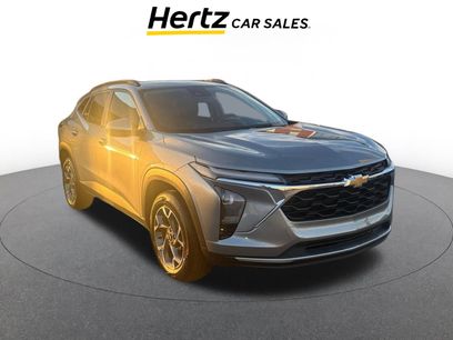 Used 2025 Chevrolet Trax LT