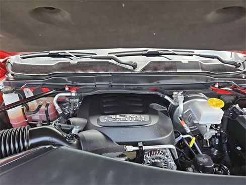 Used 2024 RAM 2500 Big Horn w/ Bed Utility Group image 27