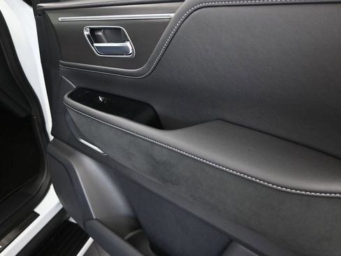 New 2026 INFINITI QX80 Luxe image 24