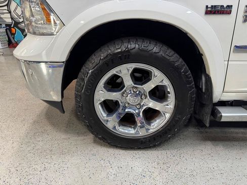 Used 2016 RAM 1500 Laramie w/ Convenience Group AWD/4WD image 22