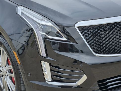 New 2026 Cadillac XT5 Sportv image 9