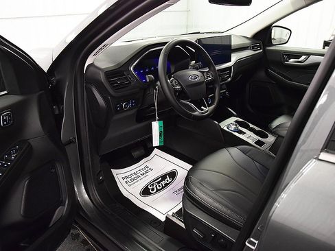 New 2025 Ford Escape SE w/ PHEV Premium Package image 15