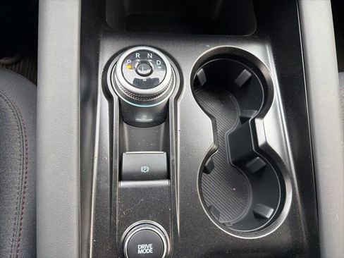 Used 2026 Ford Explorer Active AWD/4WD image 23