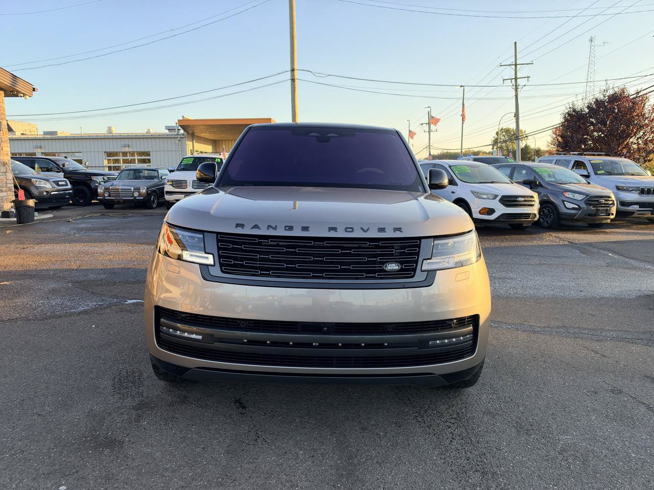 Used 2023 Land Rover Range Rover Long Wheelbase SE AWD/4WD image 6