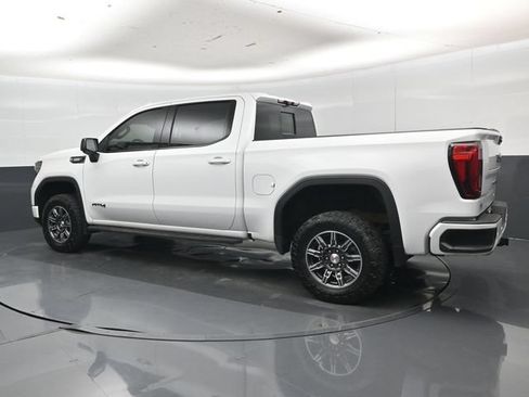 Used 2024 GMC Sierra 1500 AT4 w/ Technology Package AWD/4WD image 31
