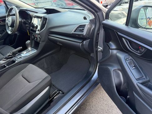 Used 2019 Subaru Impreza 2.0i image 12