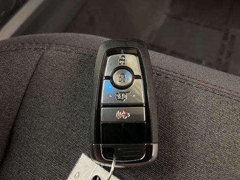 New 2025 Ford Explorer Active image 36