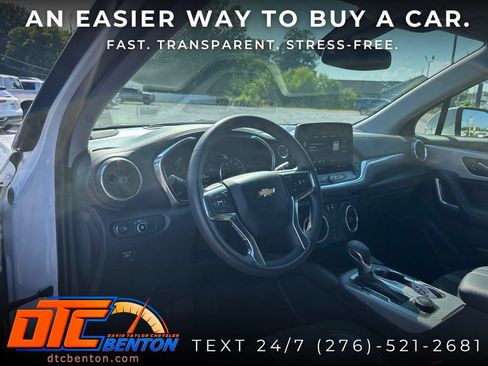 Used 2023 Chevrolet Blazer LT FWD image 11
